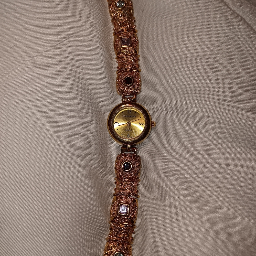 TECHINIBOND quartz watch 8in